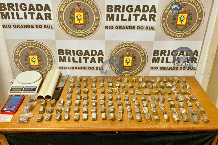 BM prende mulher com drogas em operação da Força Tática em Balneário Pinhal