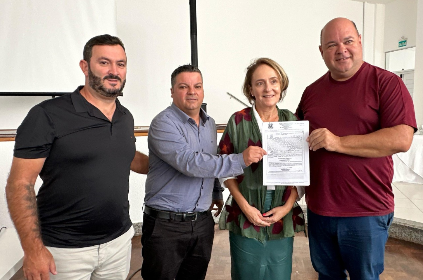 355 famílias de Imbé recebem título de propriedade de imóveis