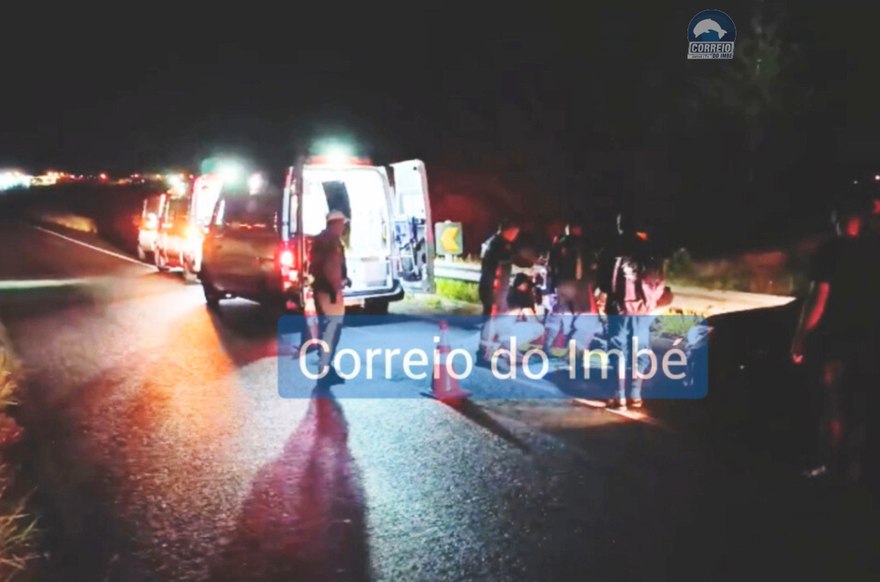 Casal Sofre Ferimentos Após Moto Colidir com Canteiro no Viaduto da Estrada do Mar
