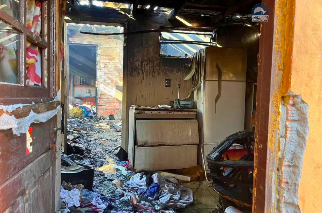 Incêndio Destrói Residência no Bairro Glória, em Osório