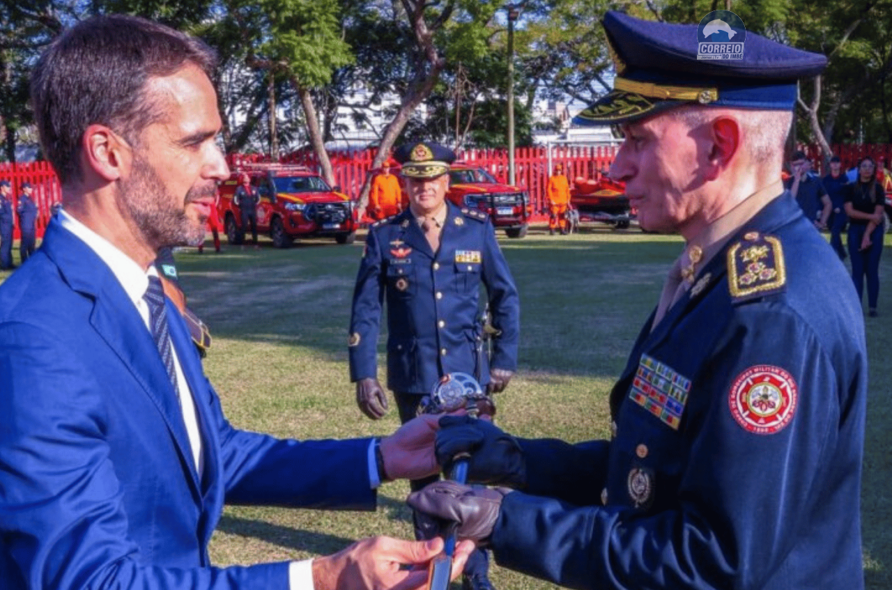 Leite dá posse ao novo Comandante-Geral do Corpo de Bombeiros Militar do Rio Grande do Sul