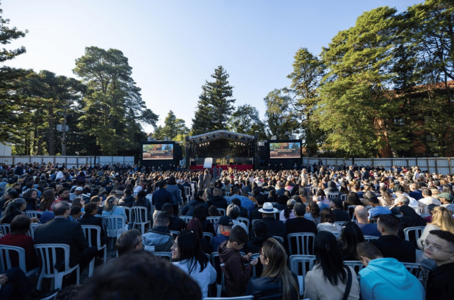 Leite participa do lançamento da pedra fundamental de novo espaço religioso em Gramado