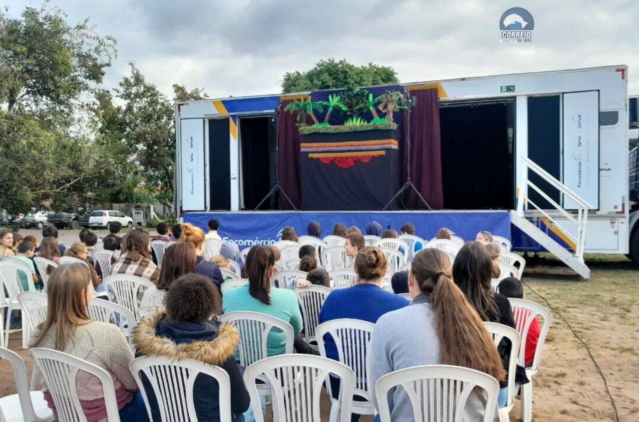 Mais de 660 crianças e adultos vivenciaram as atrações da RecreArte, do Sesc, em Maquiné