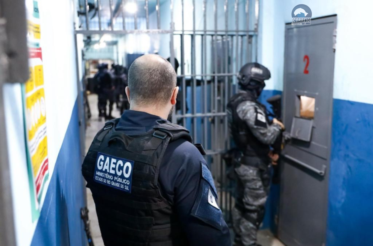 OPERAÇÃO DO GAECO/MPRS E POLÍCIA PENAL DESARTICULA ESQUEMA DE CORRUPÇÃO ENVOLVENDO SERVIDOR PÚBLICO DO PRESÍDIO ESTADUAL