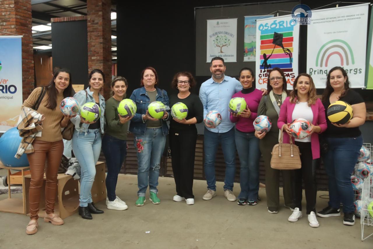 SEMANA DO BRINCAR É ABERTA NO MUNICÍPIO DE OSÓRIO COM DOAÇÃO DE MATERIAL ESPORTIVO REALIZADA PELO JUDICIÁRIO