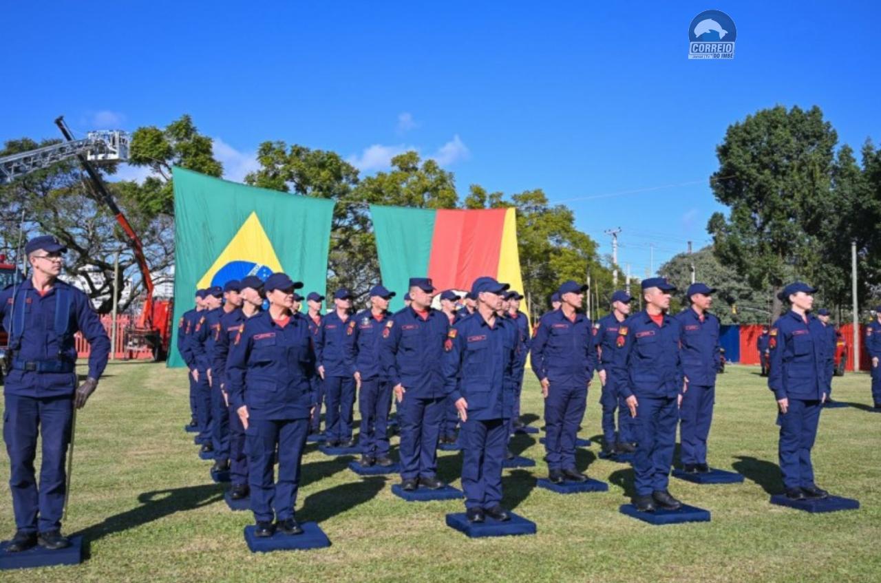 Corpo de Bombeiros Militar do Rio Grande do Sul forma 52 primeiros-sargentos para serem oficiais