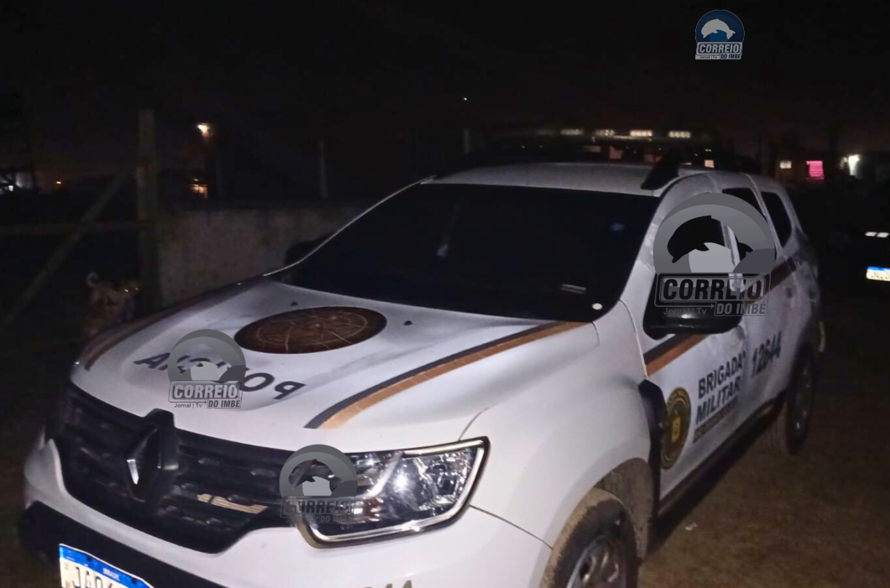 Mulher é encontrada morta em terreno baldio em Capão Novo