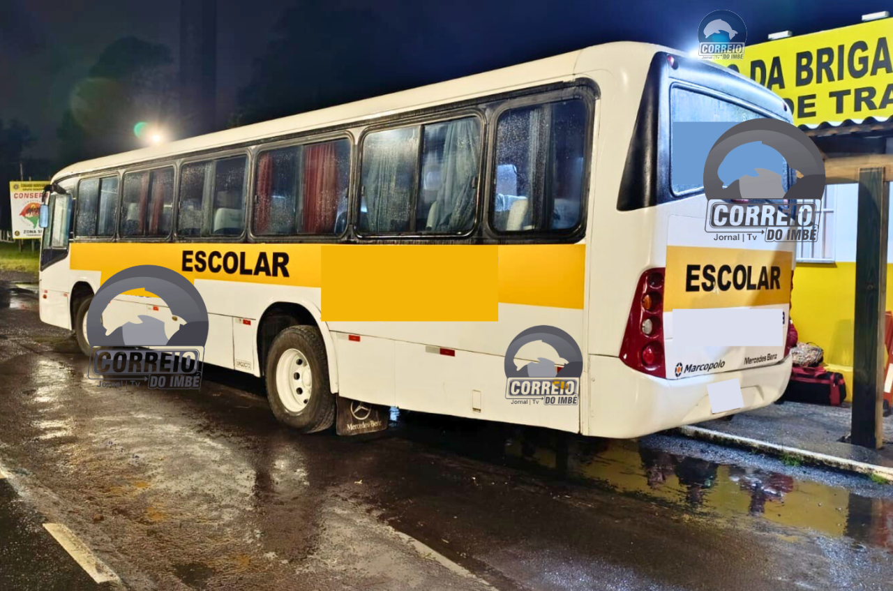Ônibus que Transportava Militares é Retido por Irregularidades em Tramandaí