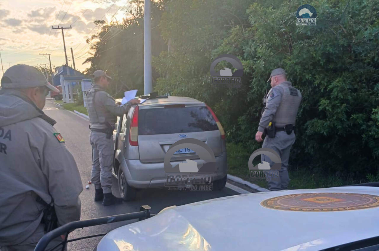 Veículo Furtado é Recuperado em Tramandaí; Motorista com Histórico de Homicídio é Detido