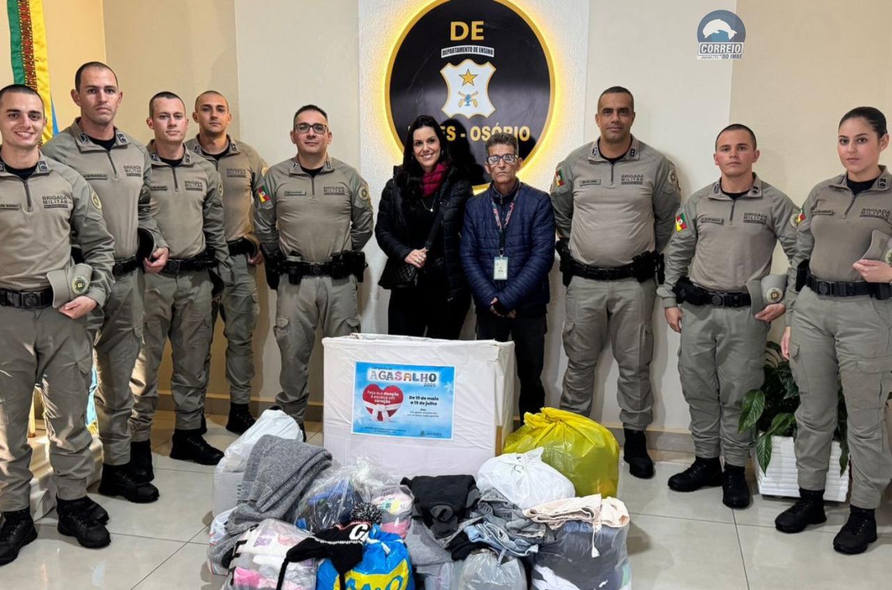 Secretaria de Assistência Social e Habitação recebe doação para a Campanha do Agasalho da Escola de Formação e Especialização de Soldados de Osório