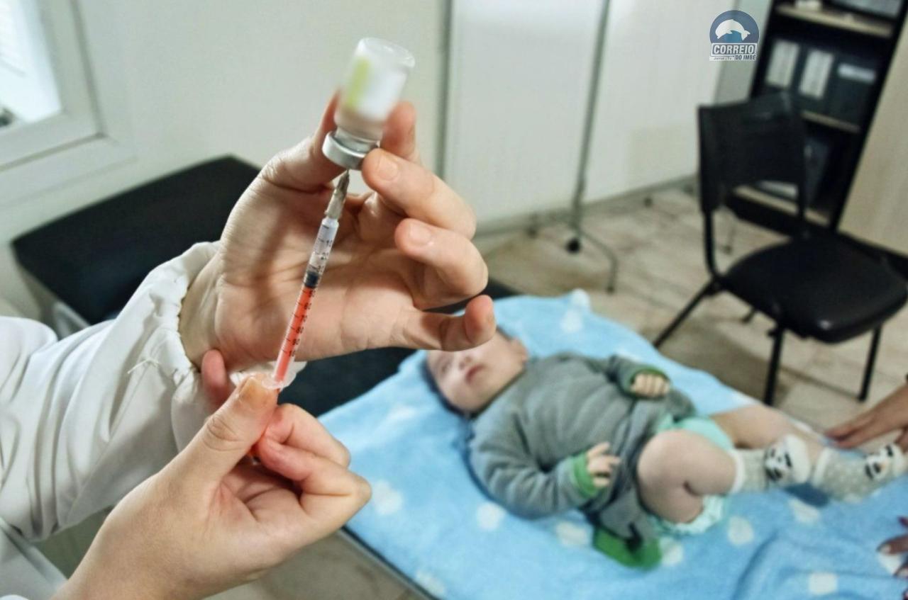 VACINA MENINGOCÓCICA ACWY ESTÁ DISPONÍVEL NAS UNIDADES DE SAÚDE DE IMBÉ