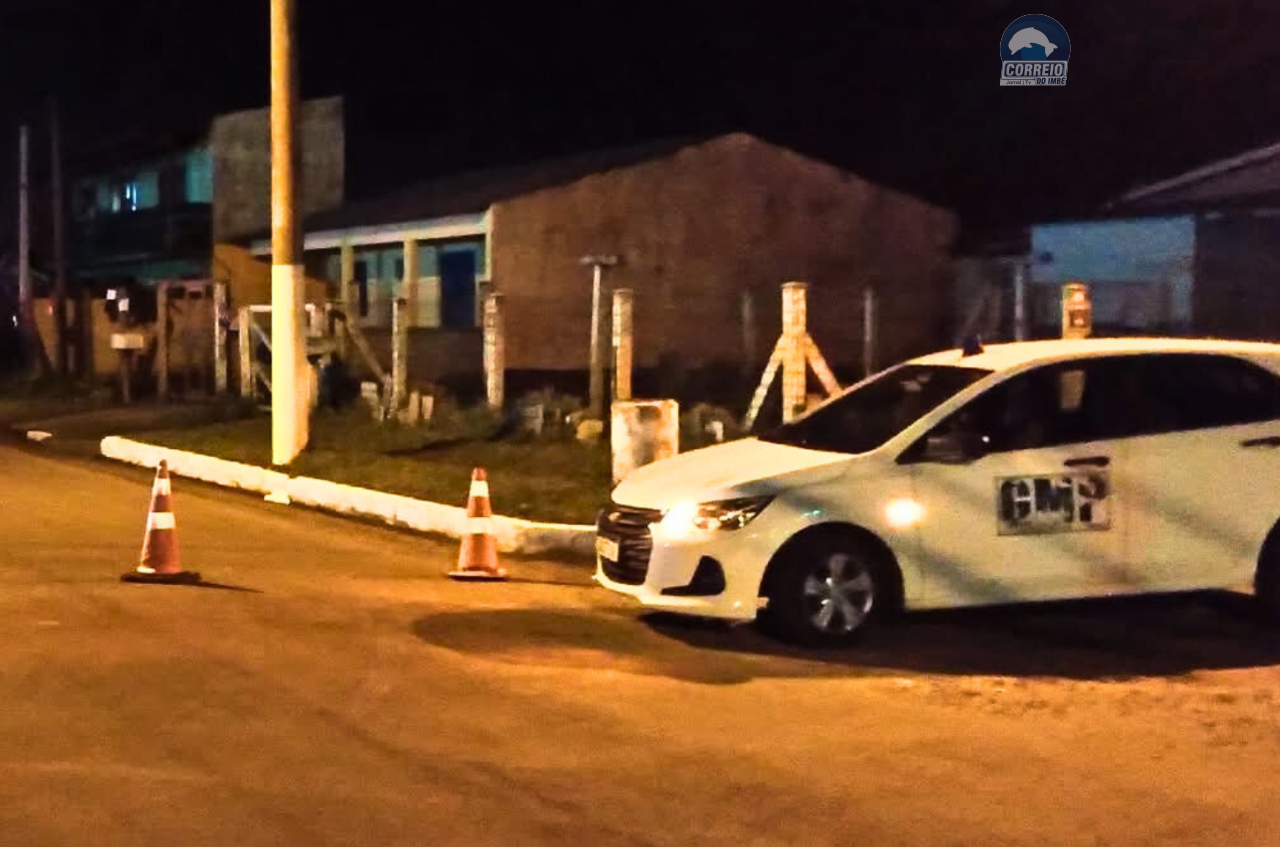 🚨 Acidente em Cidreira: Motoboy cai de motocicleta após atropelar cachorro