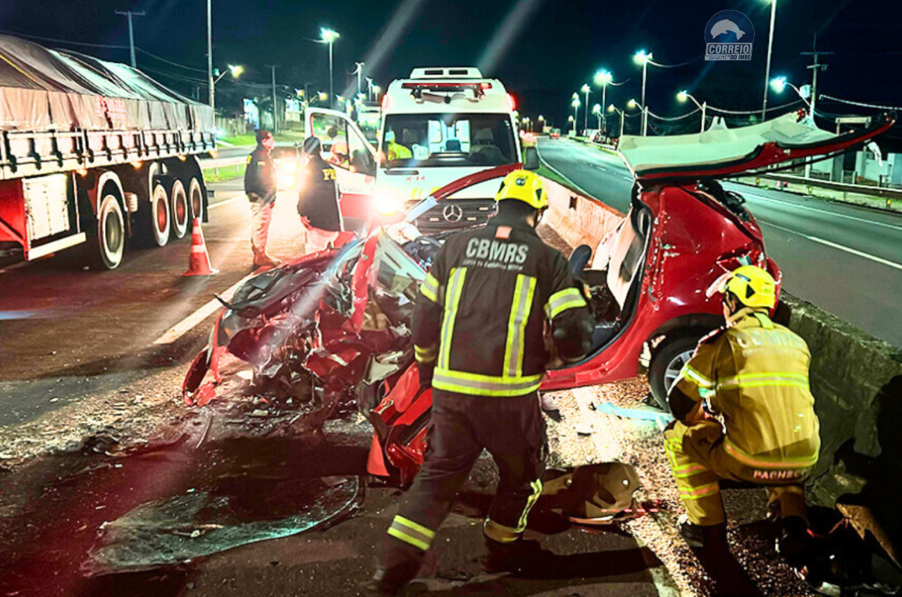 Colisão frontal na BR-101 deixa vítima fatal em Três Cachoeiras