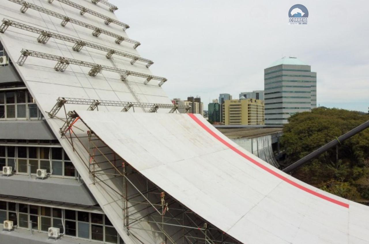 Com apoio do governo do Estado, atleta irá descer de skate o prédio do Caff
