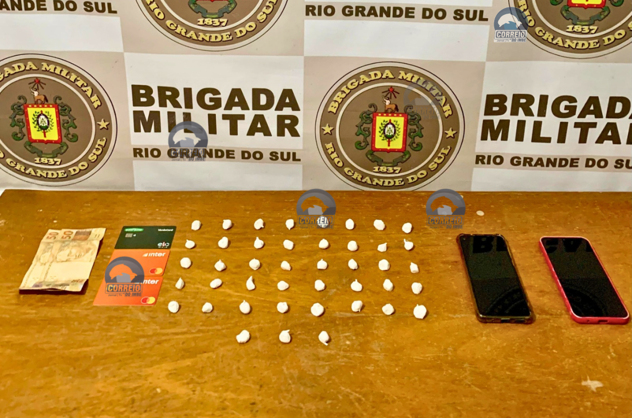 Força Tática prende dupla por tráfico de drogas em Cidreira