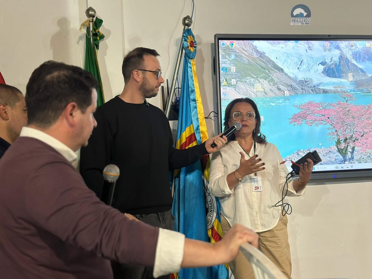 Escola Cívico-Militar Luiz de Oliveira em Balneário Pinhal: Fim de Convênio e o Novo Desafio da Municipalização
