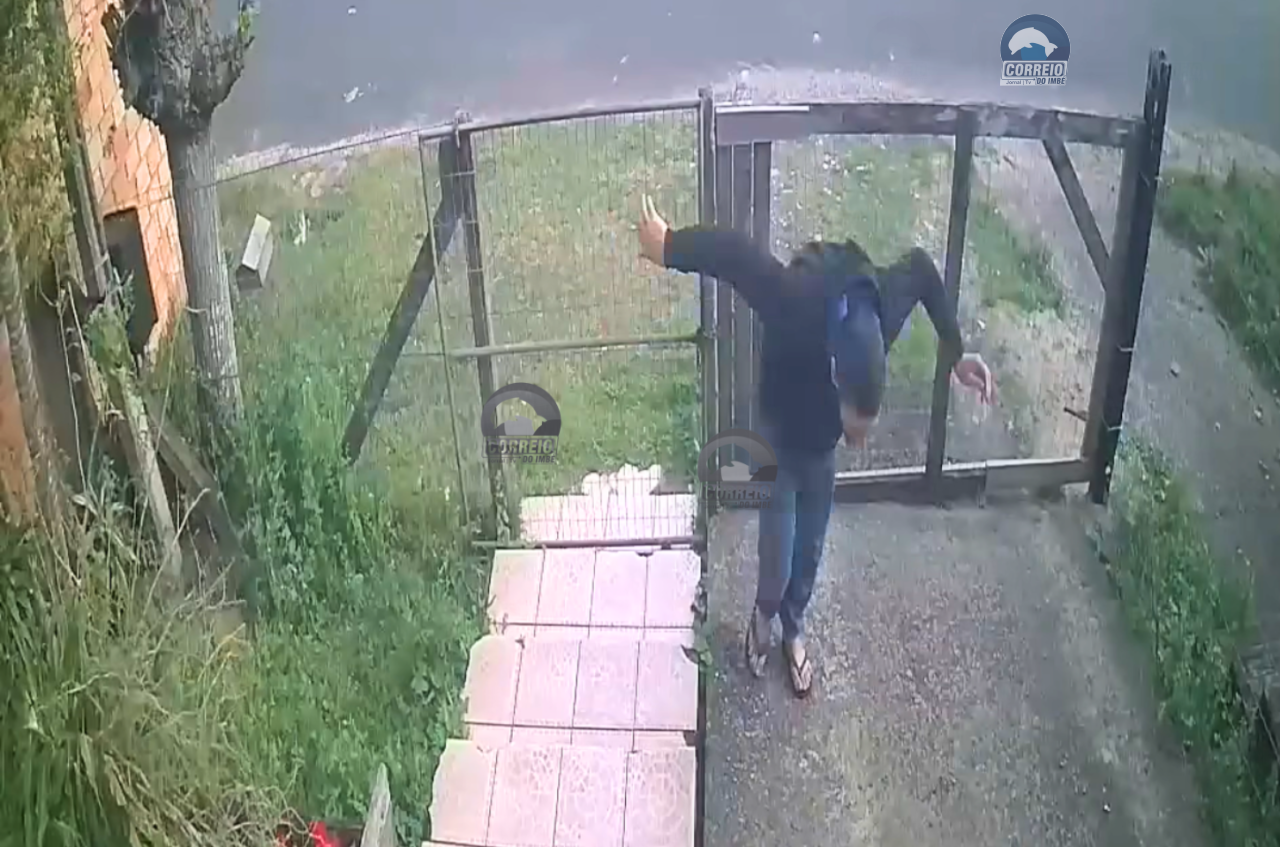 🚨 GUARDA MUNICIPAL DE TRAMANDAÍ DE FOLGA DETÉM SUSPEITO DE AGRESSÃO E ROUBO EM XANGRI-LÁ