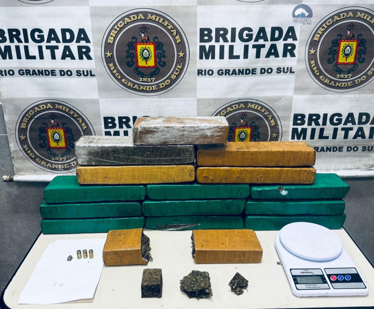 🚨 BM apreende quase 12 kg de maconha em Capão da Canoa
