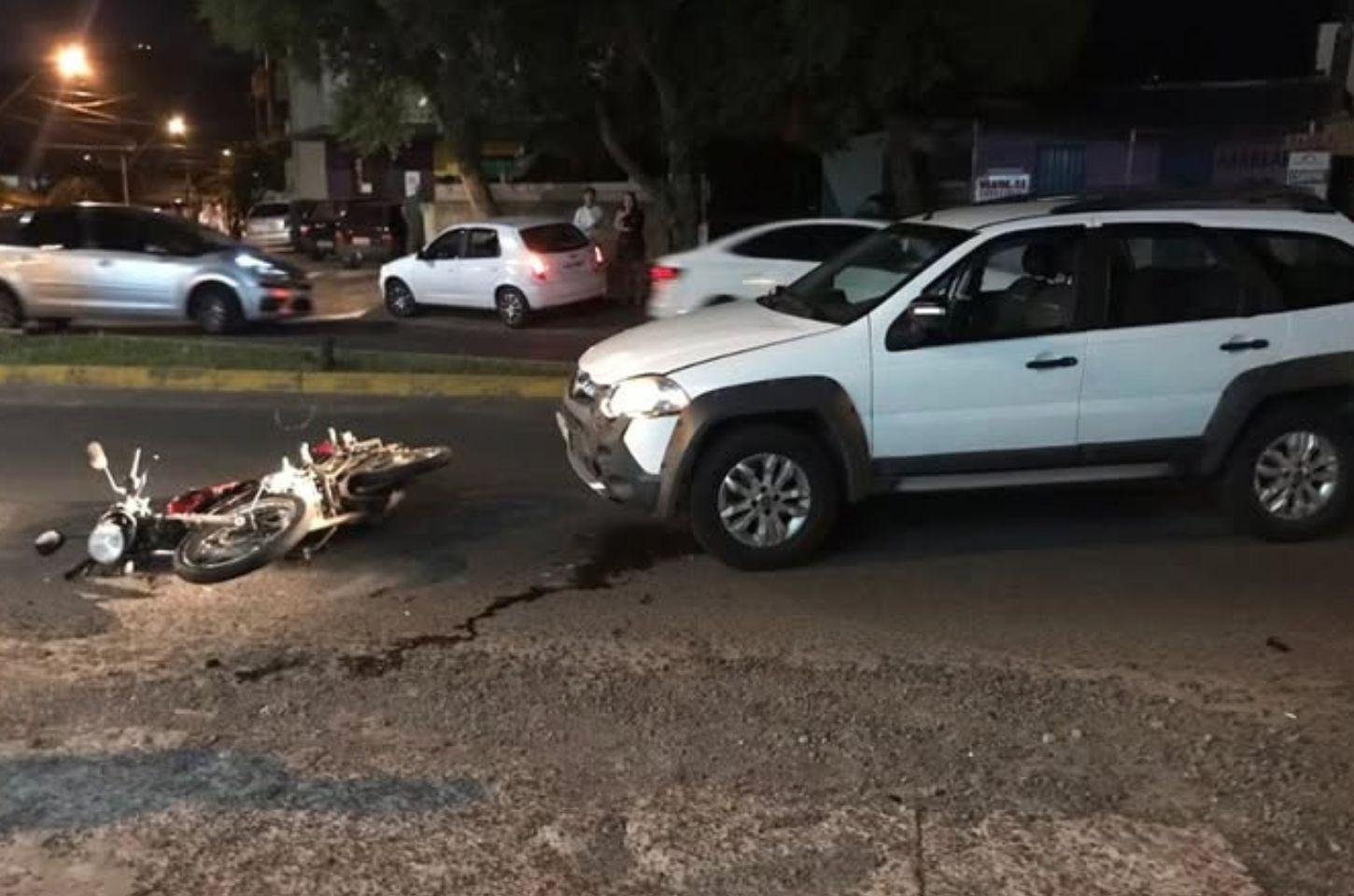 Acidente entre carro e moto deixa uma pessoa ferida em Osório