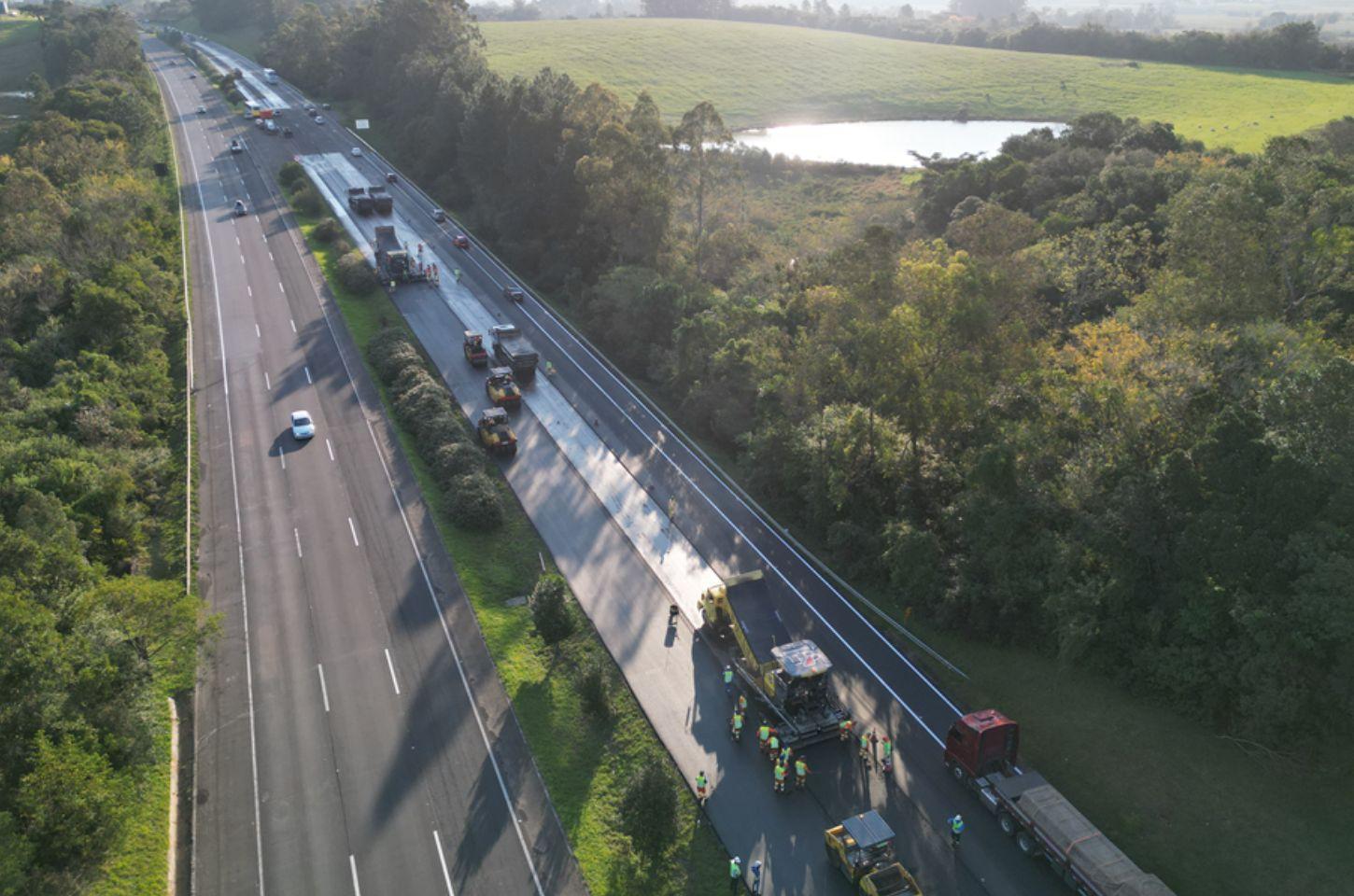Freeway e BR-101 têm reforço nas equipes de pavimentação