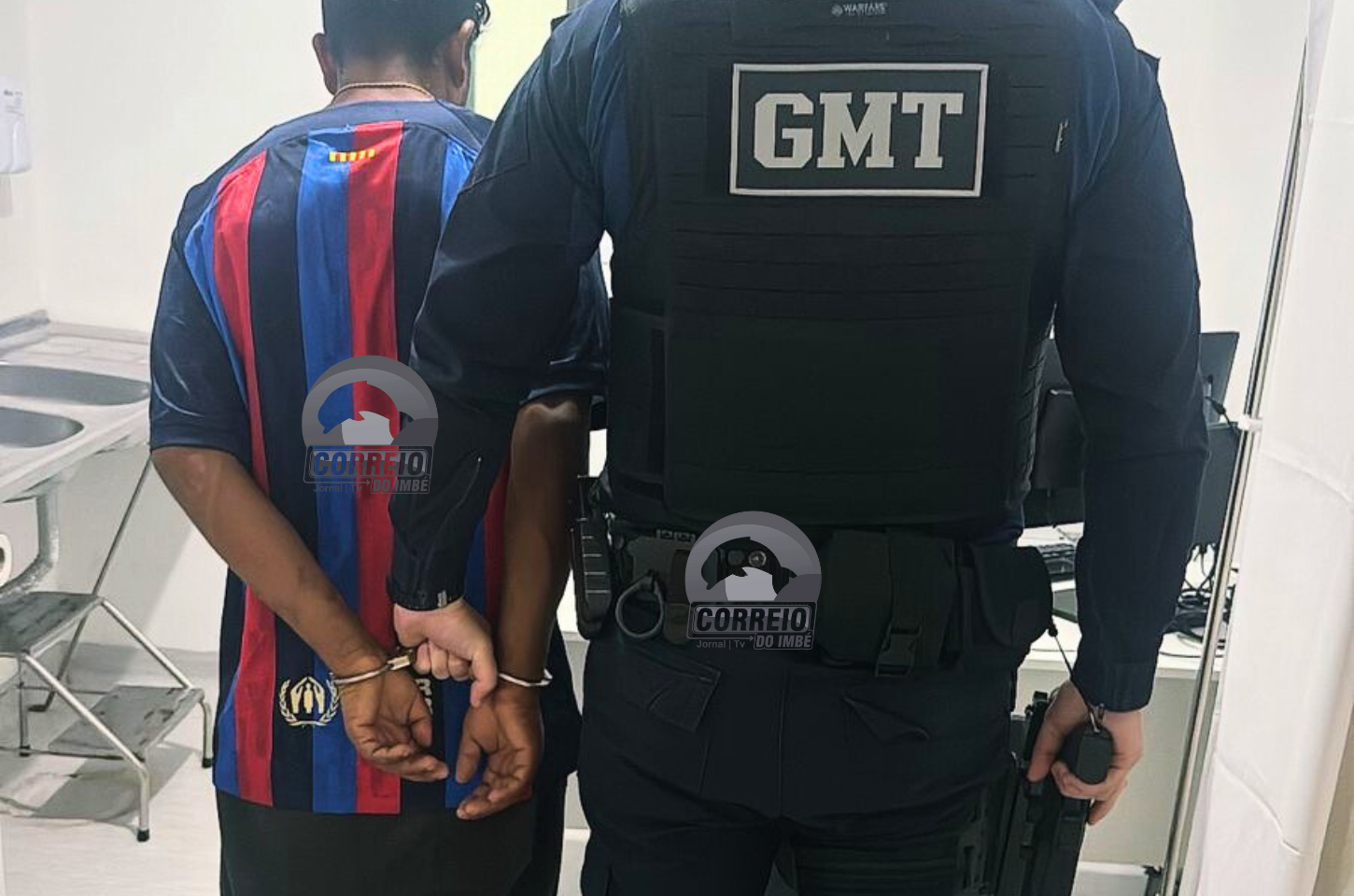 🚨 GUARDA MUNICIPAL DE TRAMANDAÍ PRENDE FORAGIDO COM EXTENSA FICHA CRIMINAL NO CENTRO DA CIDADE