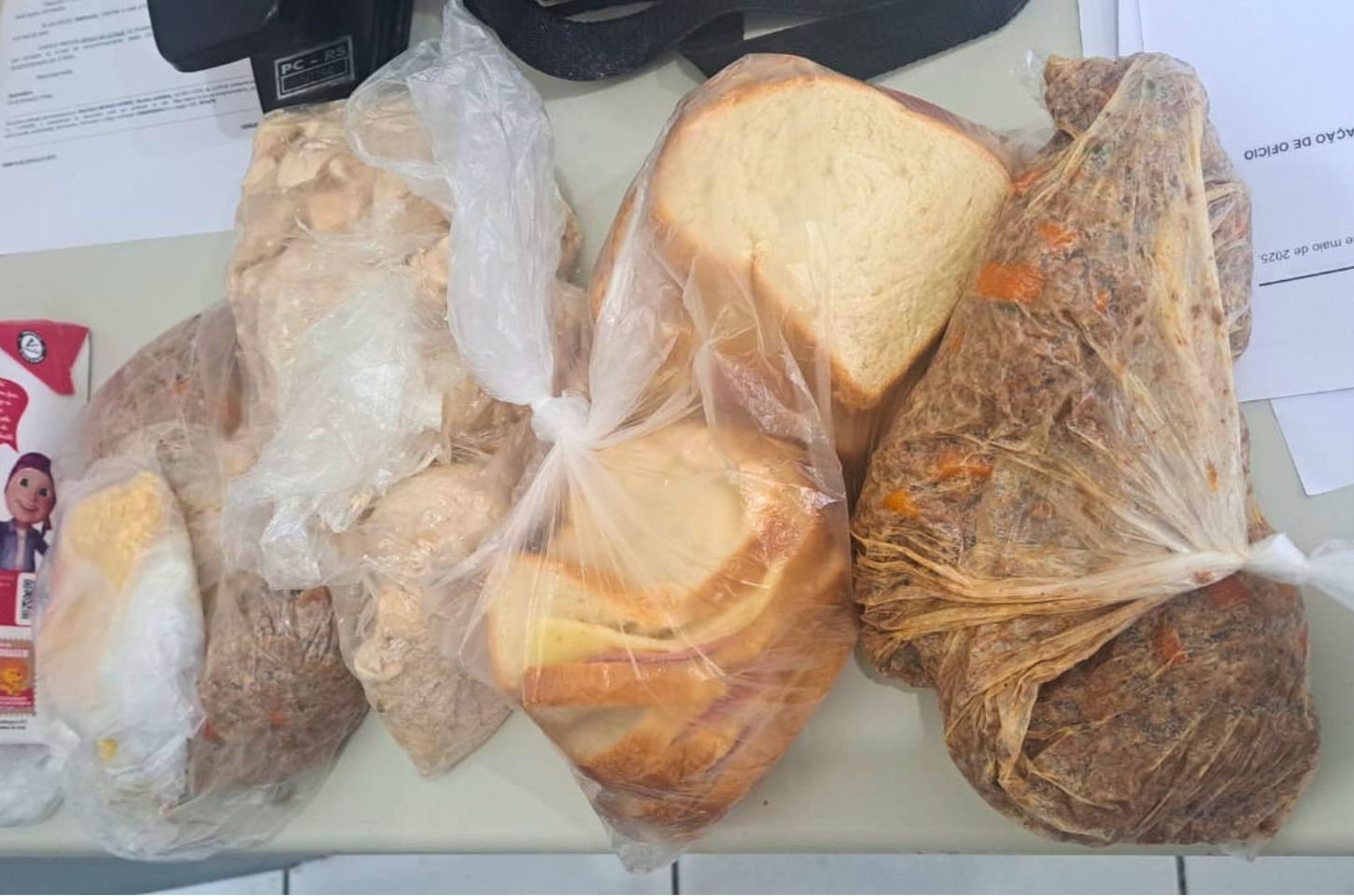 🚨 Polícia Civil prende duas servidoras por desvio de gêneros alimentícios da merenda em Balneário Pinhal