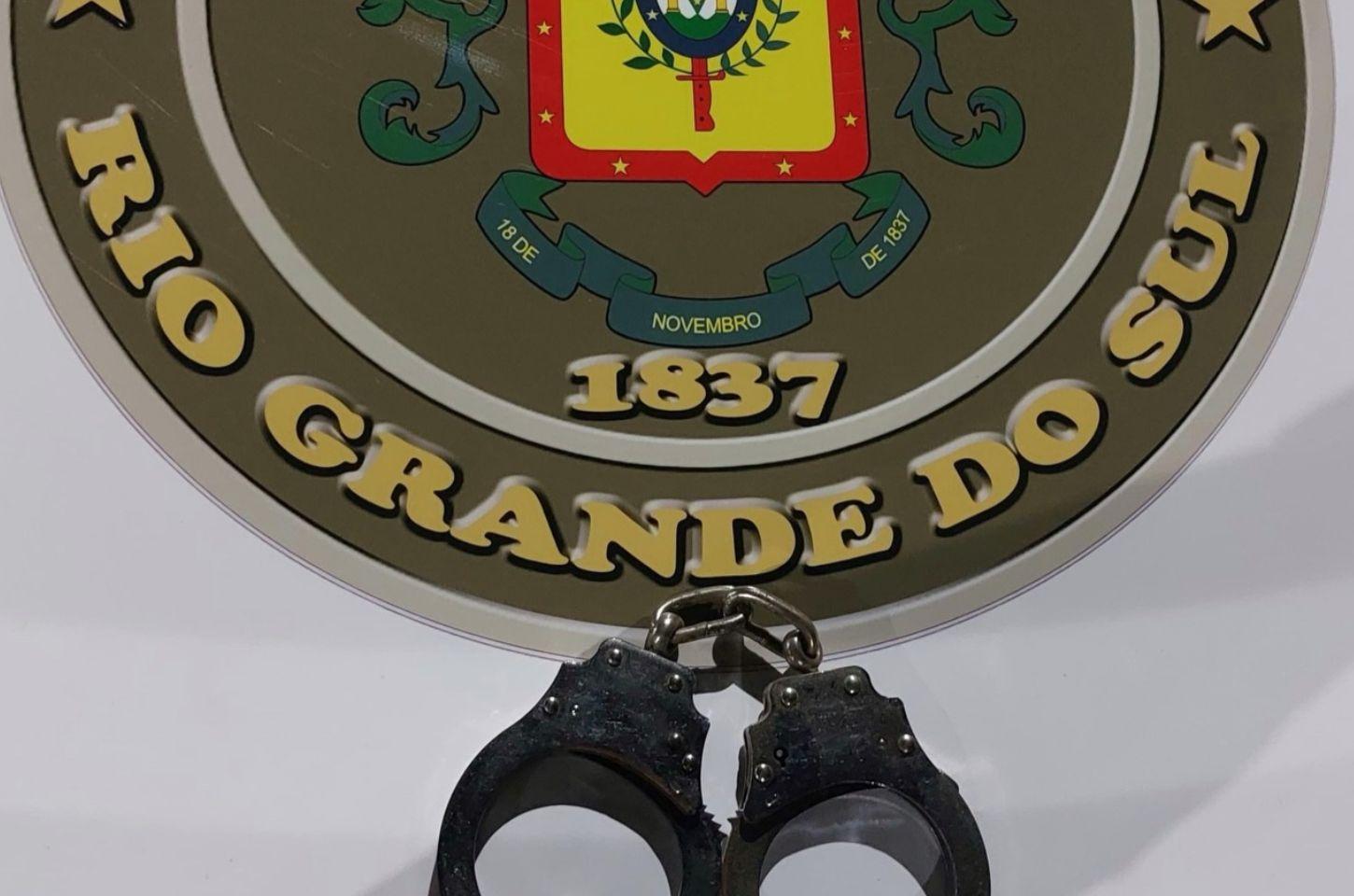 Brigada Militar efetua prisão de indivíduo procurado por estupro de vulnerável em Torres
