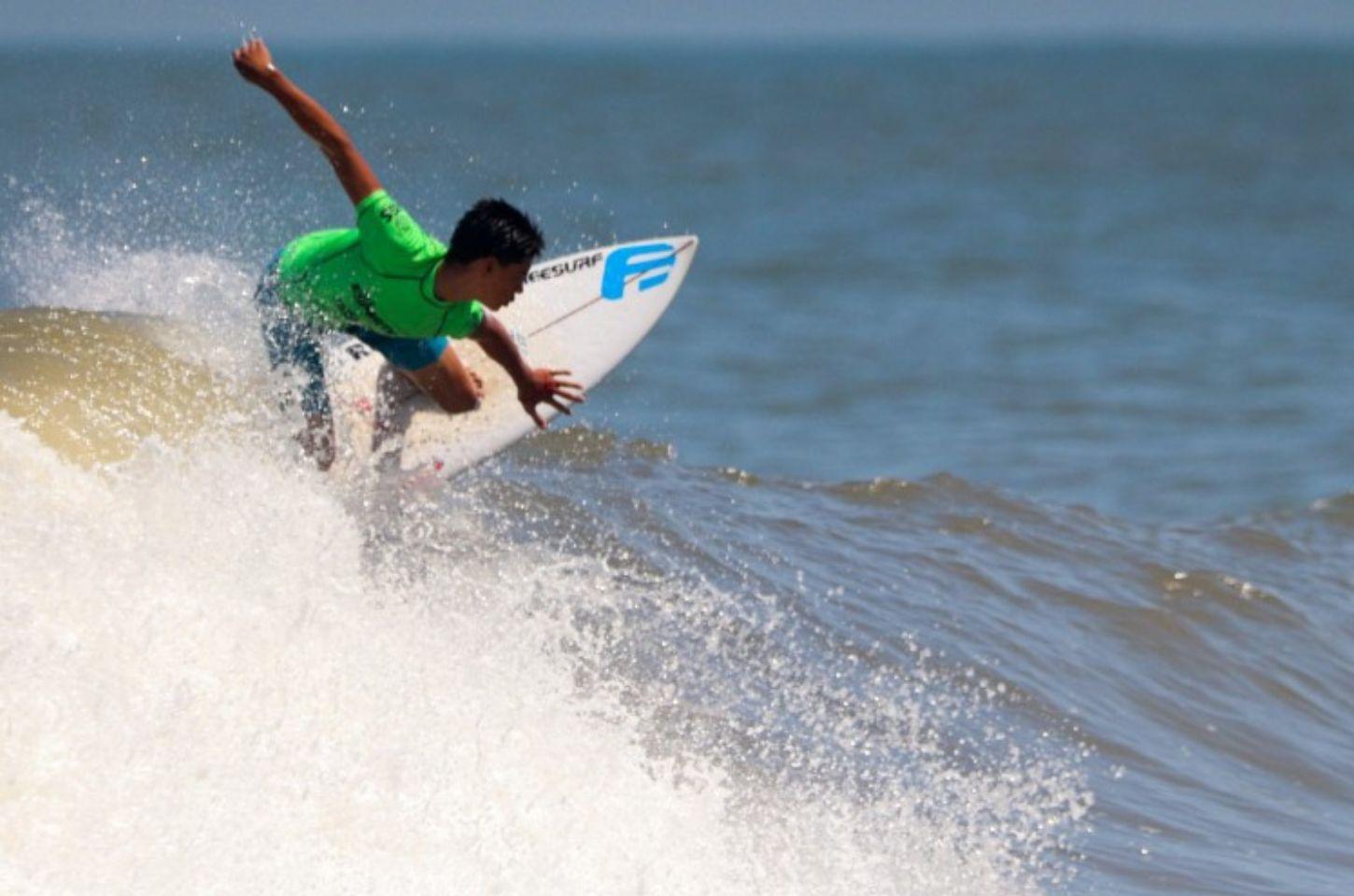 Governo do Estado realizou etapa de encerramento do Circuito Gaúcho de Surf 2025, em Torres