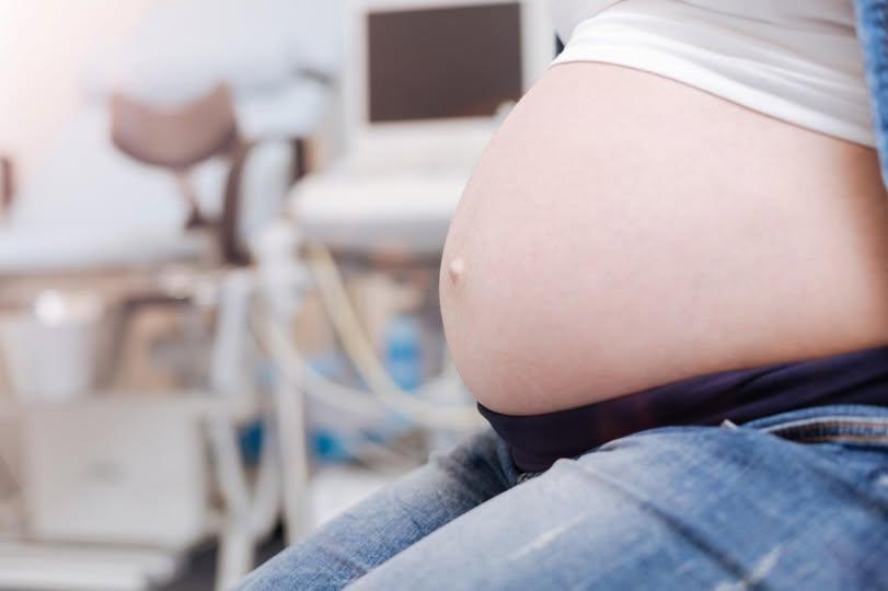 MULHERES A PARTIR DE 28 SEMANAS DE GESTAÇÃO JÁ PODEM SE VACINAR CONTRA O VÍRUS SINCICIAL RESPIRATÓRIO EM OSÓRIO
