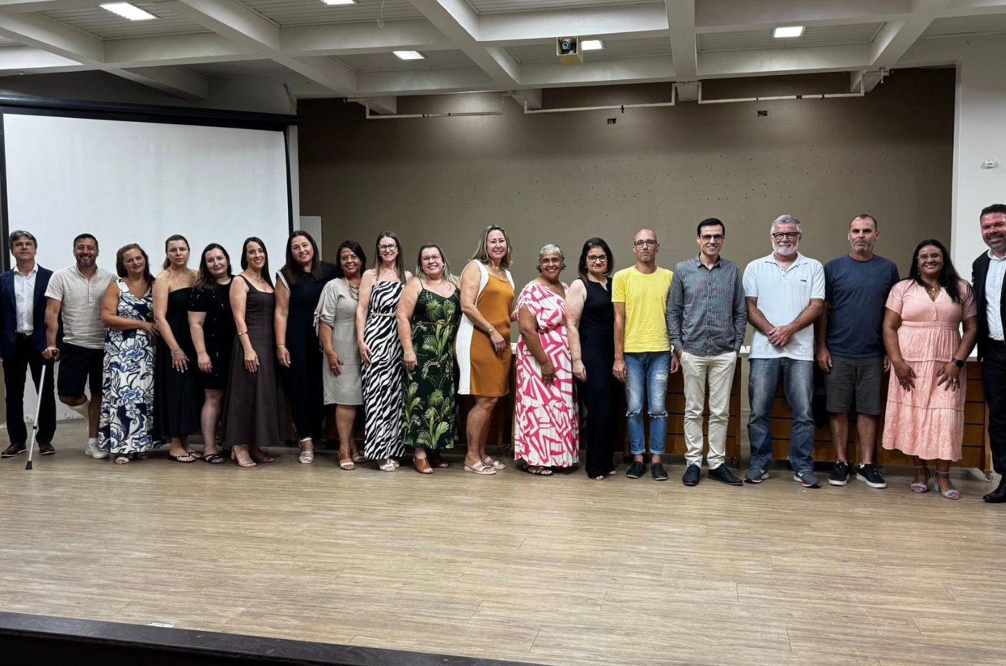 📚👨‍🏫 PREFEITURA DE OSÓRIO EMPOSSA 26 DIRETORES DAS ESCOLAS MUNICIPAIS DE ENSINO FUNDAMENTAL E EDUCAÇÃO INFANTIL📚👨‍🏫 PREFEITURA DE OSÓRIO EMPOSSA 26 DIRETORES DAS ESCOLAS MUNICIPAIS DE ENSINO FUNDAMENTAL E EDUCAÇÃO INFANTIL
