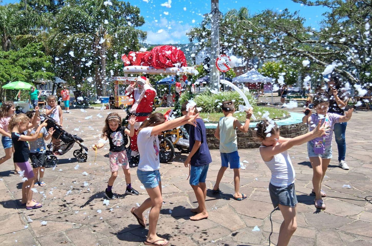 Último Brique das Carretas de 2025 encantou as crianças com atrações natalinas em Osório
