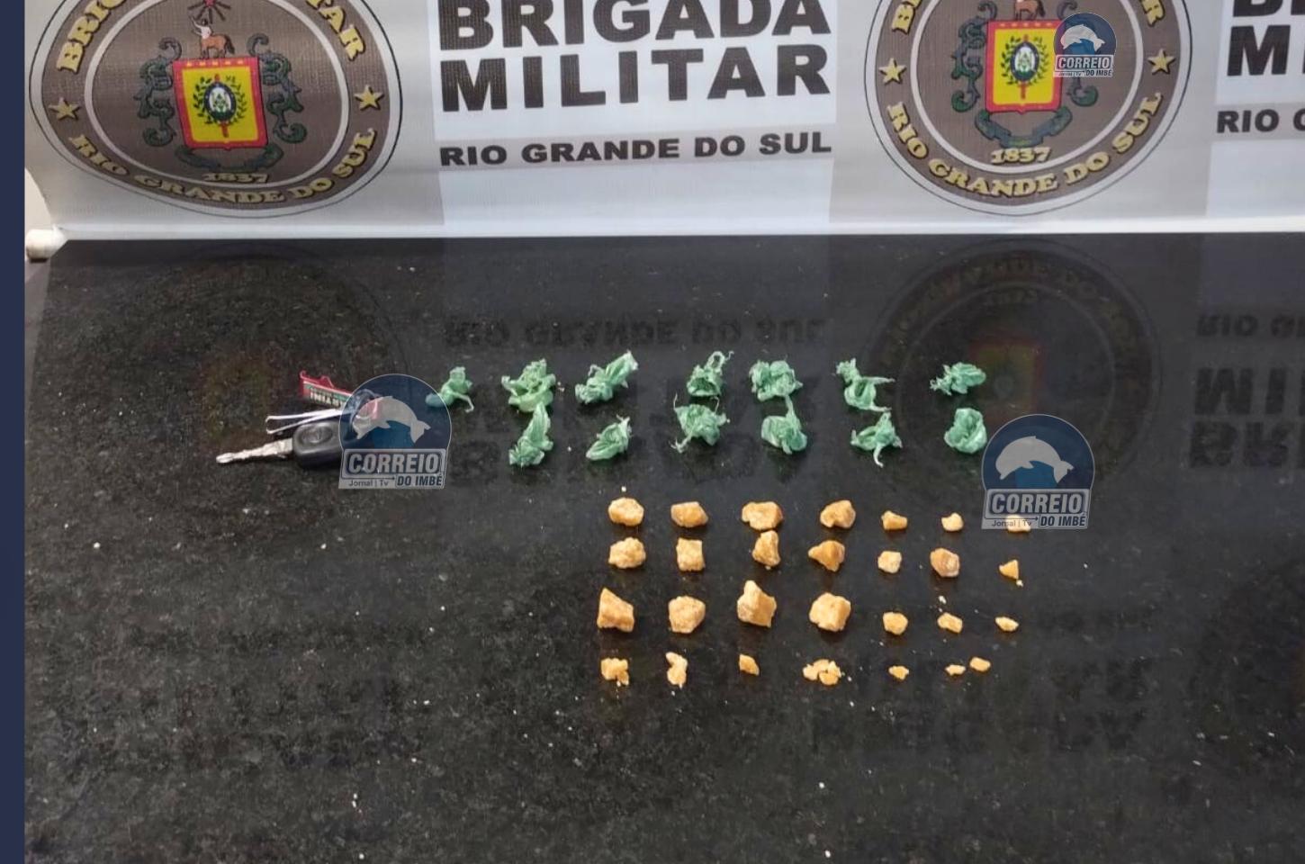 🚨 Força Tática apreende menor de 15 anos por tráfico com crack e veículo em Tramandaí