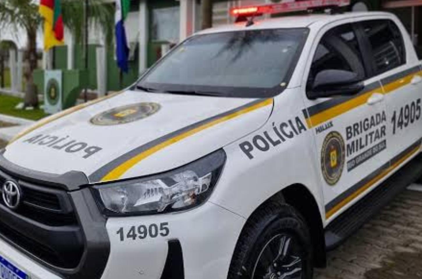 Homem é preso por violência doméstica após agredir irmã e fugir em veículo em Imbé