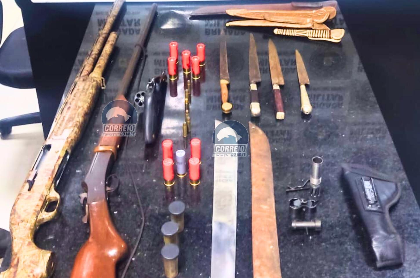 🚨 Homem é preso por violência doméstica e porte irregular de armas em Tramandaí