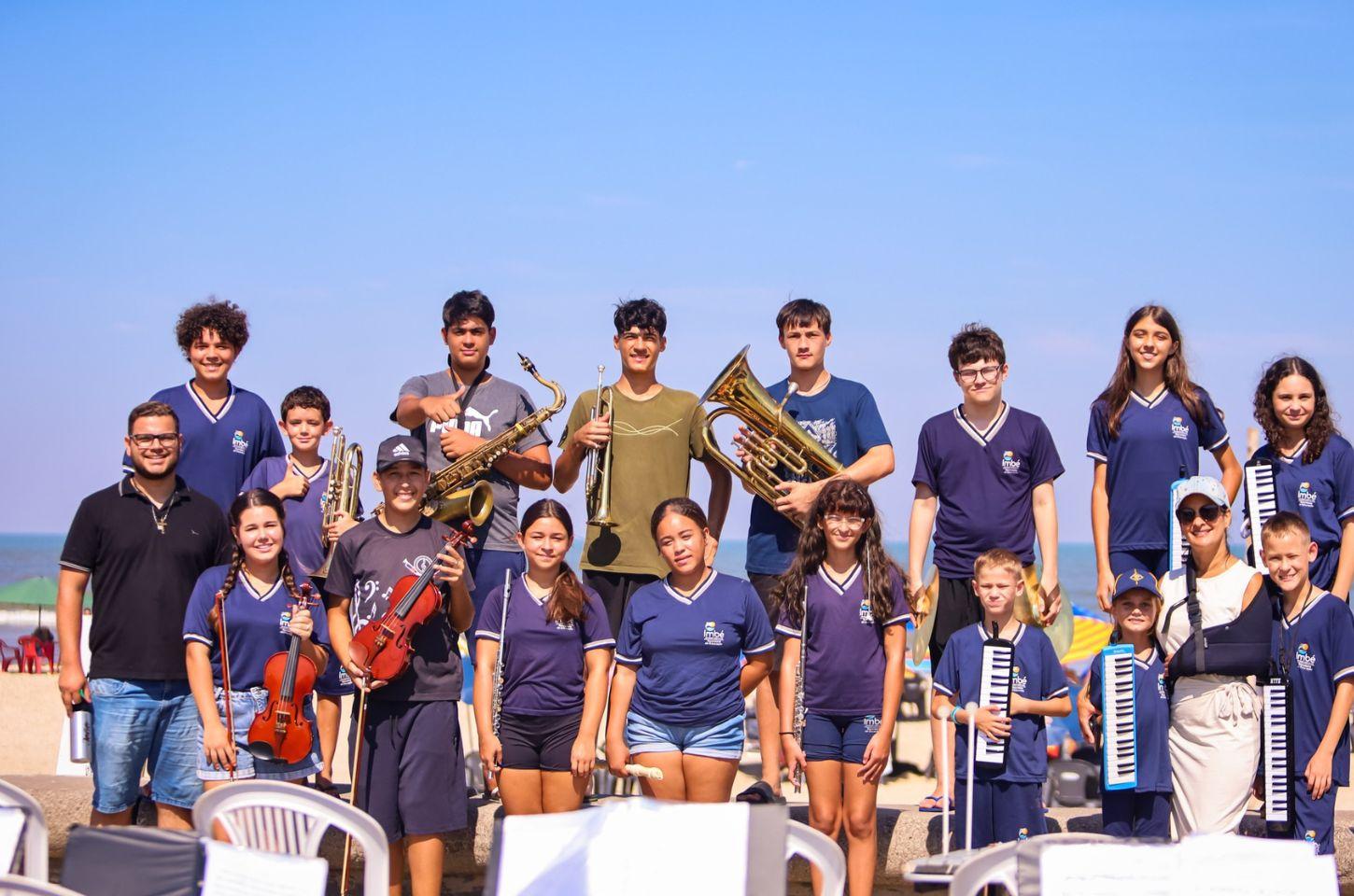 Escola de Música Guaracyra Ramos Kramer de Imbé realizou primeiro ensaio aberto de verão