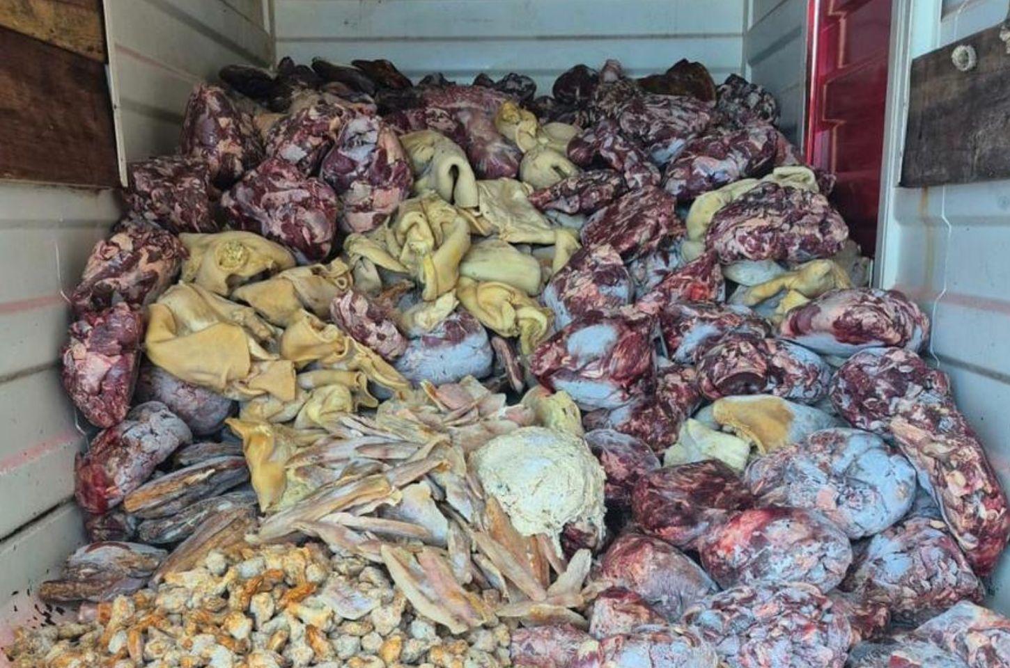 Força-Tarefa apreende quase 9 toneladas de carne imprópria em um único supermercado e total recolhido em Imbé ultrapassa 10 toneladas