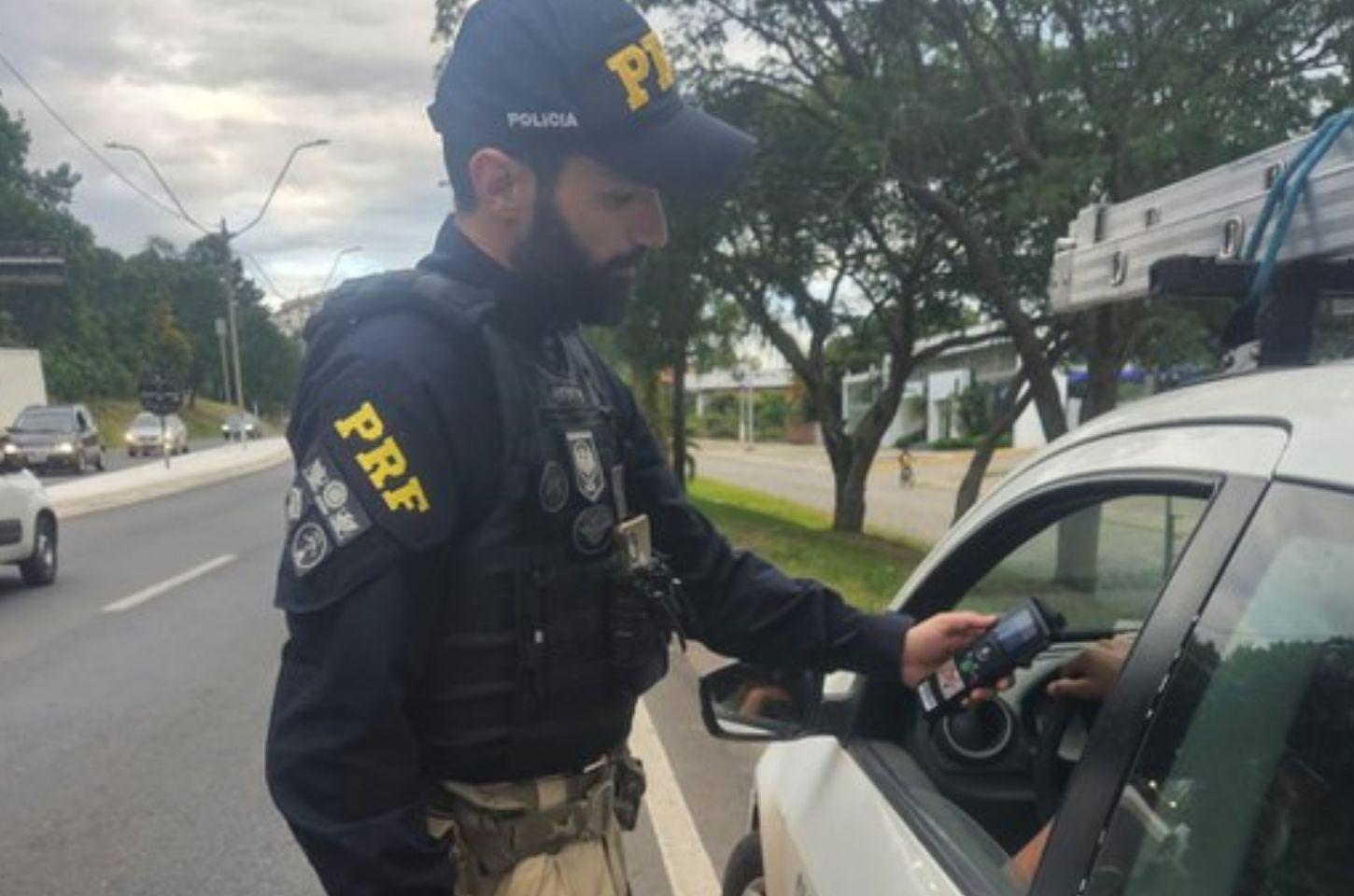 PRF intensifica fiscalização de alcoolemia no RS no Dia Nacional de Conscientização Álcool Zero no Trânsito