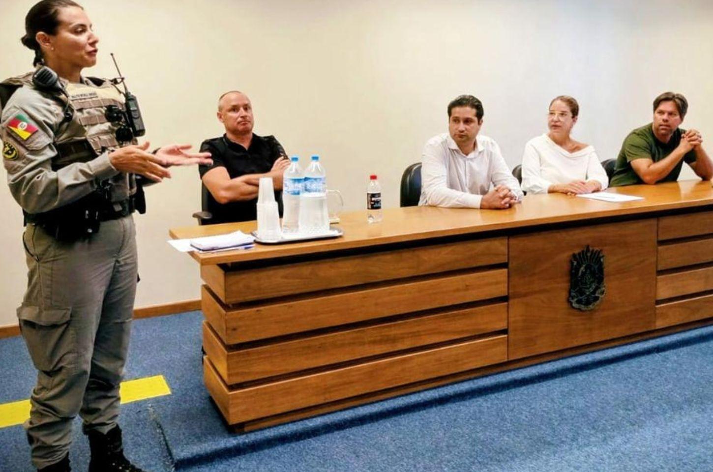 Torres: MPRS realiza reunião com instituições para tratar da segurança no Carnaval de 2026