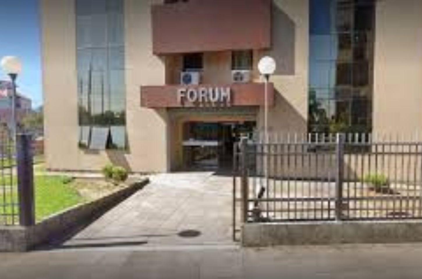 JUSTIÇA CONDENA HOMEM A 30 ANOS DE PRISÃO POR FEMINICÍDIO EM IMBÉ