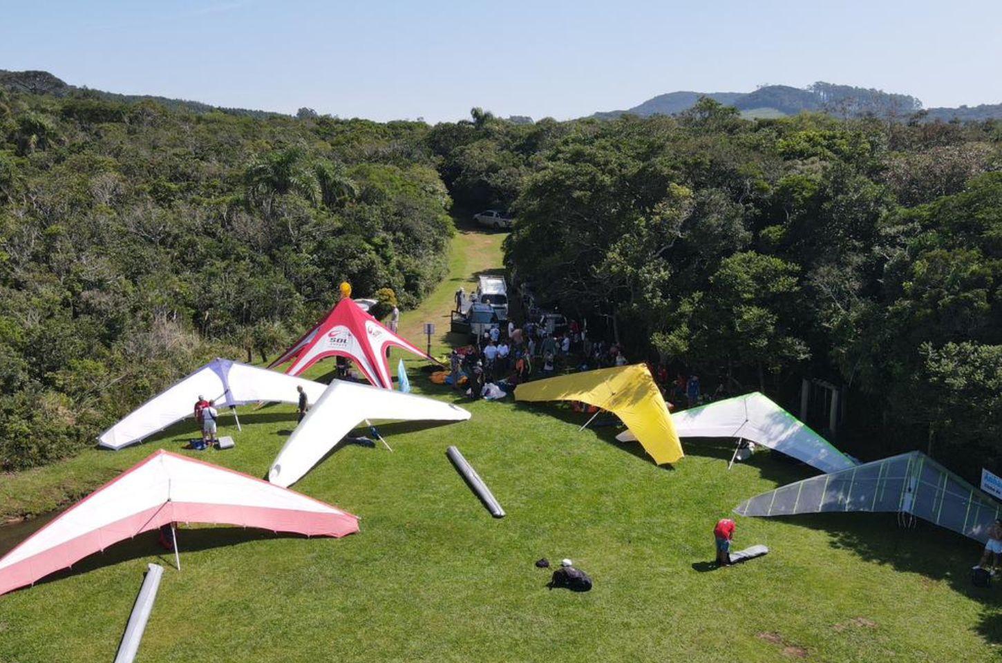 Os céus de Osório ganharam ainda mais vida neste fim de semana com o Festival de Voo Livre 2026 🪂✨