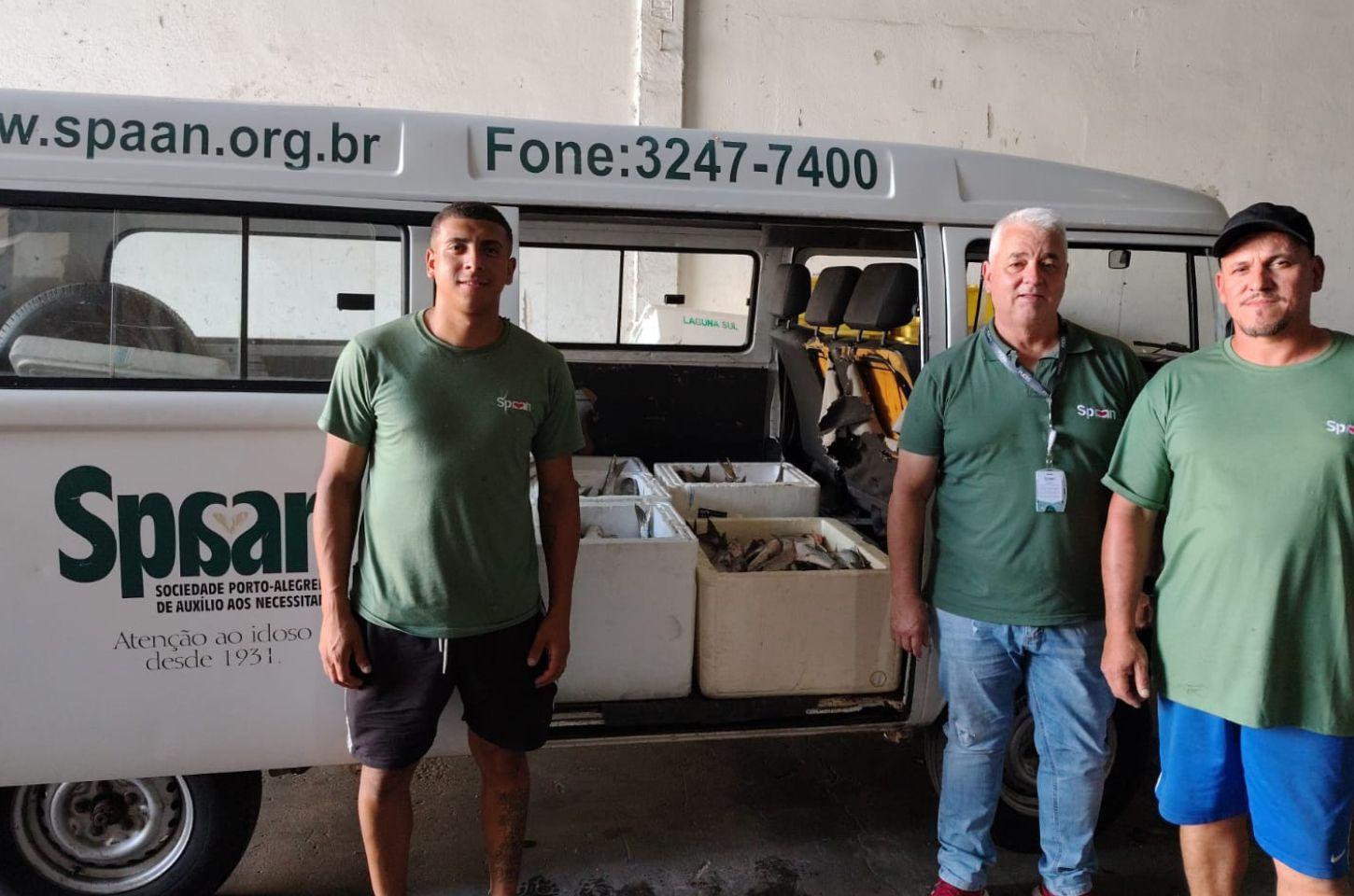 Sesc Mesa Brasil distribui seis toneladas de pescado apreendido para instituições assistenciais