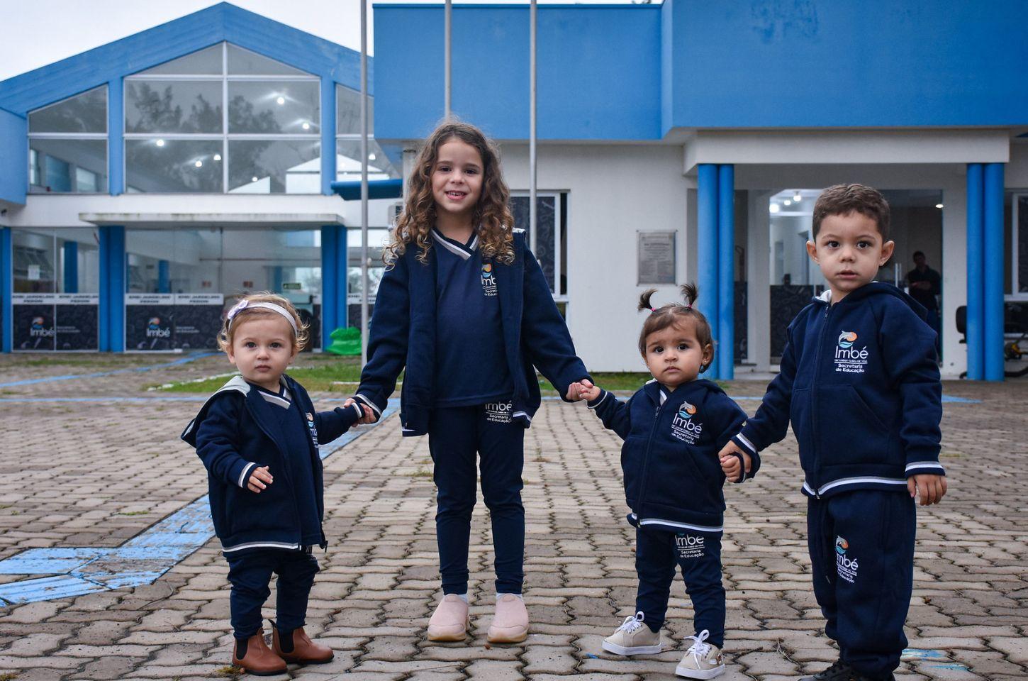 Alunos de Imbé recebem novos uniformes escolares de inverno