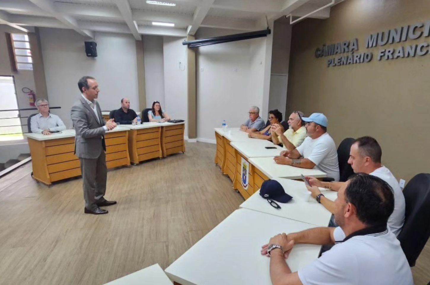 Câmara de Osório debate cobrança de tarifa de água e esgoto e destaca suspensão de taxas ao setor hoteleiroV