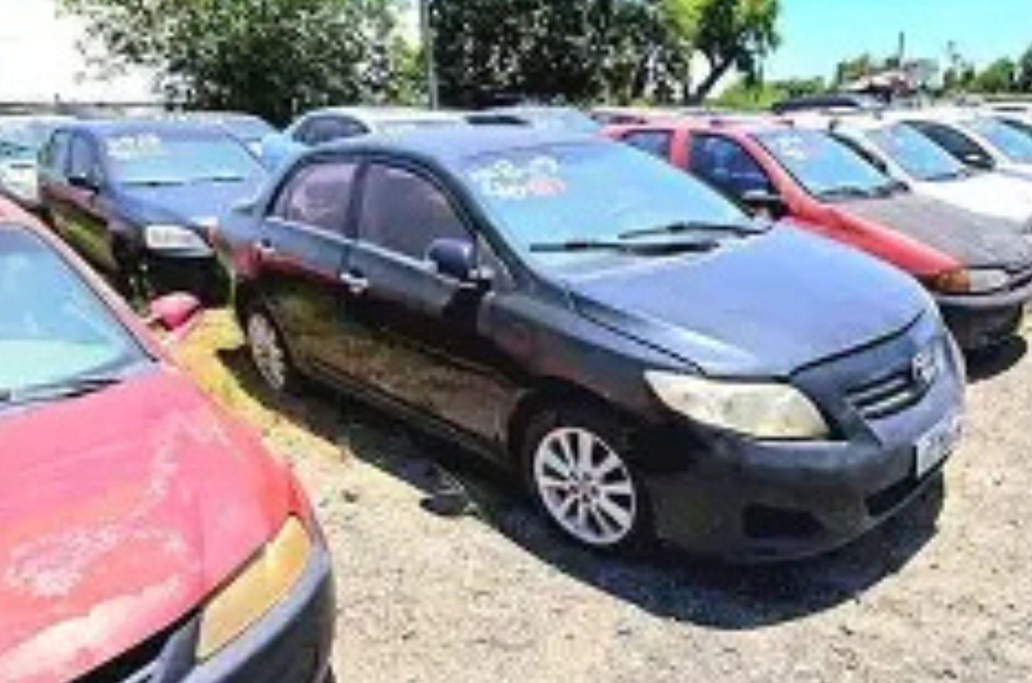 Leilão virtual do DetranRS oferta 619 veículos e sucatas