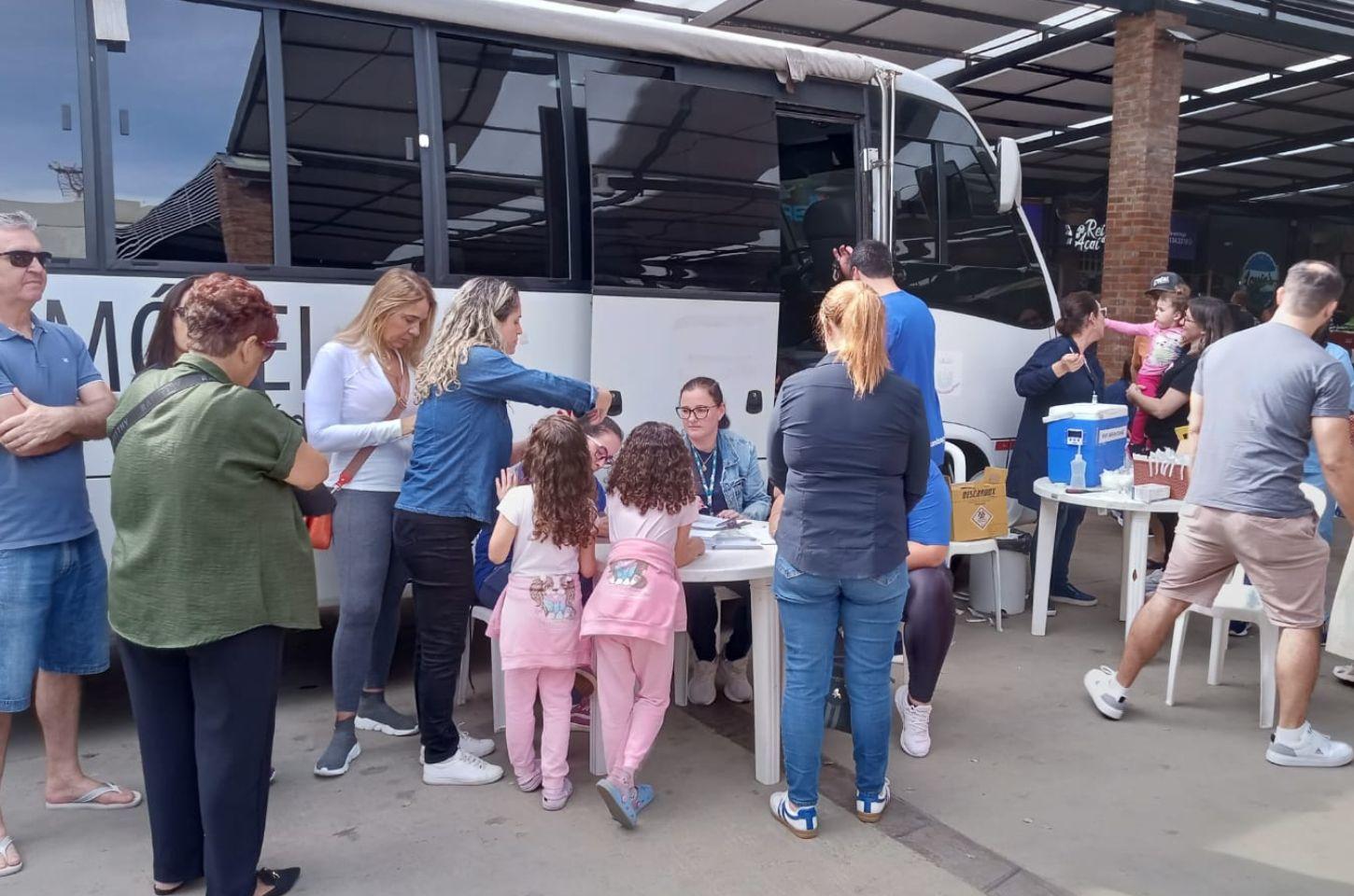 Unidade Móvel de Saúde vai estar no Largo dos Estudantes no próximo sábado para a vacinação contra a gripe em Osório