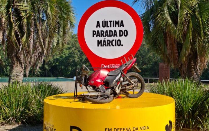 Campanha de alerta do DetranRS sobre riscos no trânsito leva intervenções urbanas para o interior do Estado