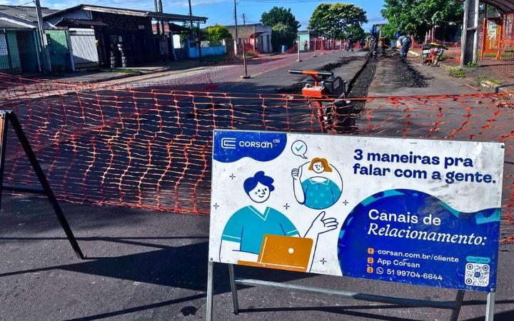 Obras e ações em municípios do Litoral mobilizam equipes da Corsan nesta semana