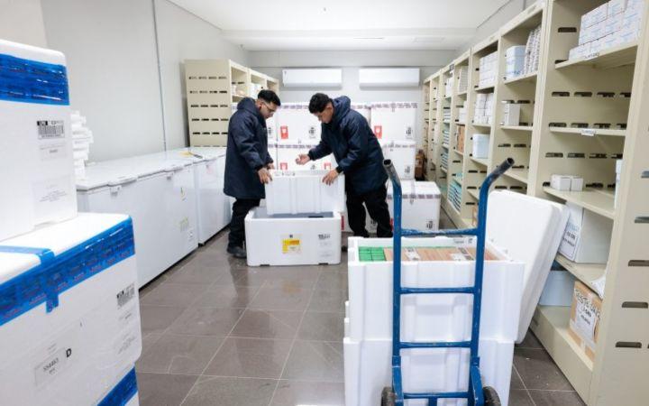 Rio Grande do Sul recebe 536 mil doses de vacina contra gripe para reforçar campanha de imunização dos grupos prioritários