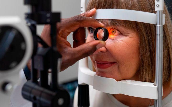 Inverno com atenção redobrada aos olhos: clima seco, alergias e olho seco exigem cuidados