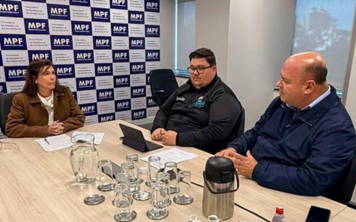 LICITAÇÃO DOS QUIOSQUES  DE IMBÉ FOI TEMA DE REUNIÃO NO MINISTÉRIO PÚBLICO FEDERAL